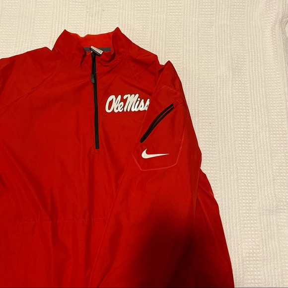 Nike Ole Miss Rebels Men Red Large Storm Fit Pull Over Windbreaker Jacket - Picture 5 of 10